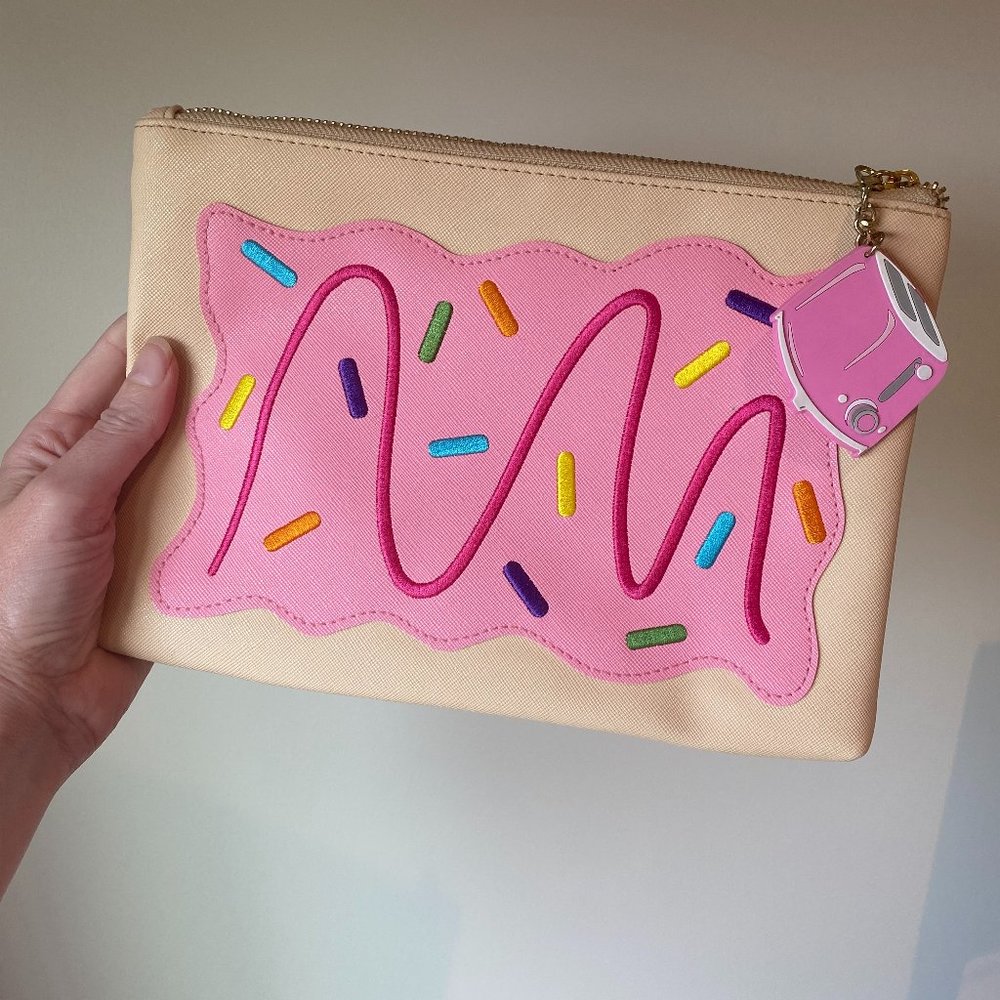 Studio DIY Pop Tart Clutch